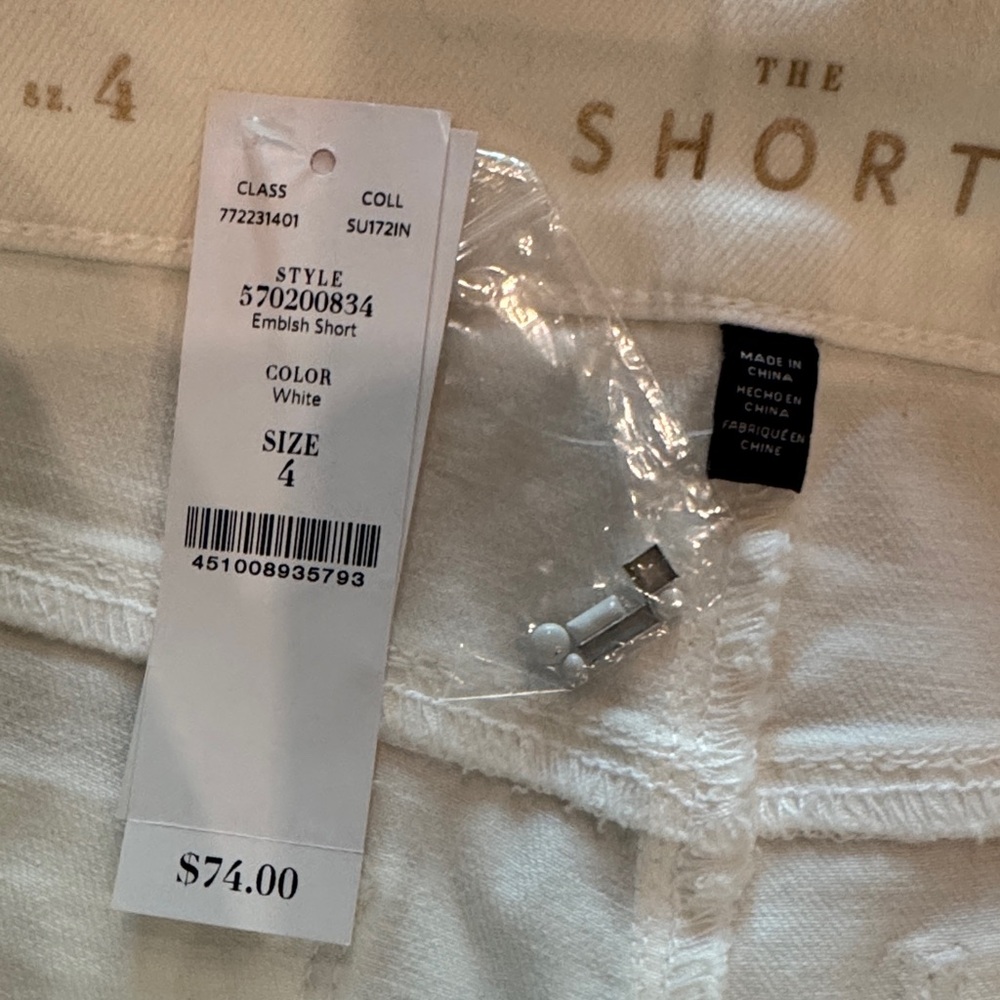 White Embroidered Women's Shorts - Picture 4 of 6